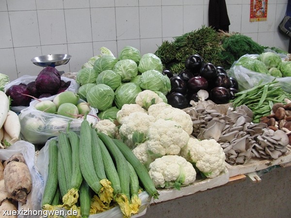 Zucchini und Blumenkohl